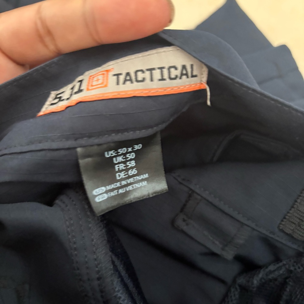 5.11 Tactical Size 50 LOT OF 6 mens Pants - Picture 7 of 15